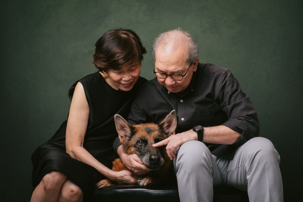 Couples with Pets portrait by Furtographed